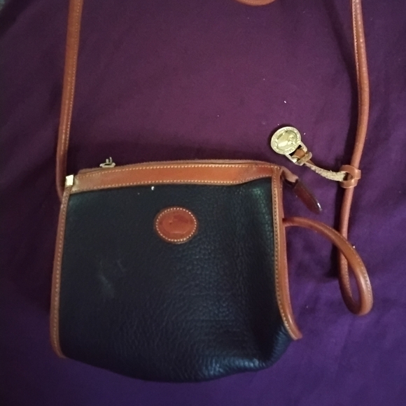 Dooney And Bourke - Vintage All Weather Leather Crossbody Purse - Picture 1 of 4